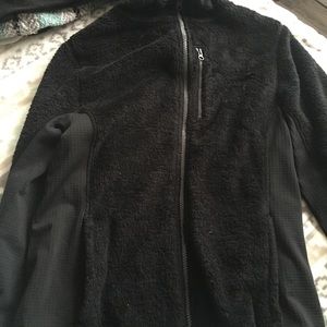 zip up fuzzy coat